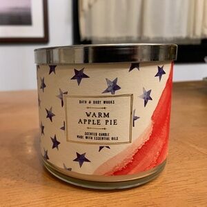 Bath and Body Works 3 wick candle